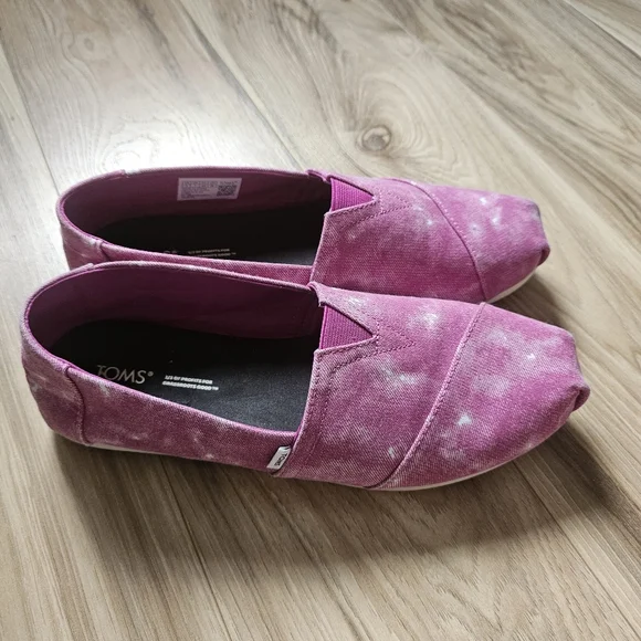Toms Shoes Toms Womens Pink White Distressed Casual Slip On